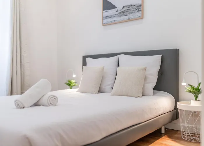Pertinax Cosy 2 Pieces Au Coeur Du Centre Ville De Nice Ac